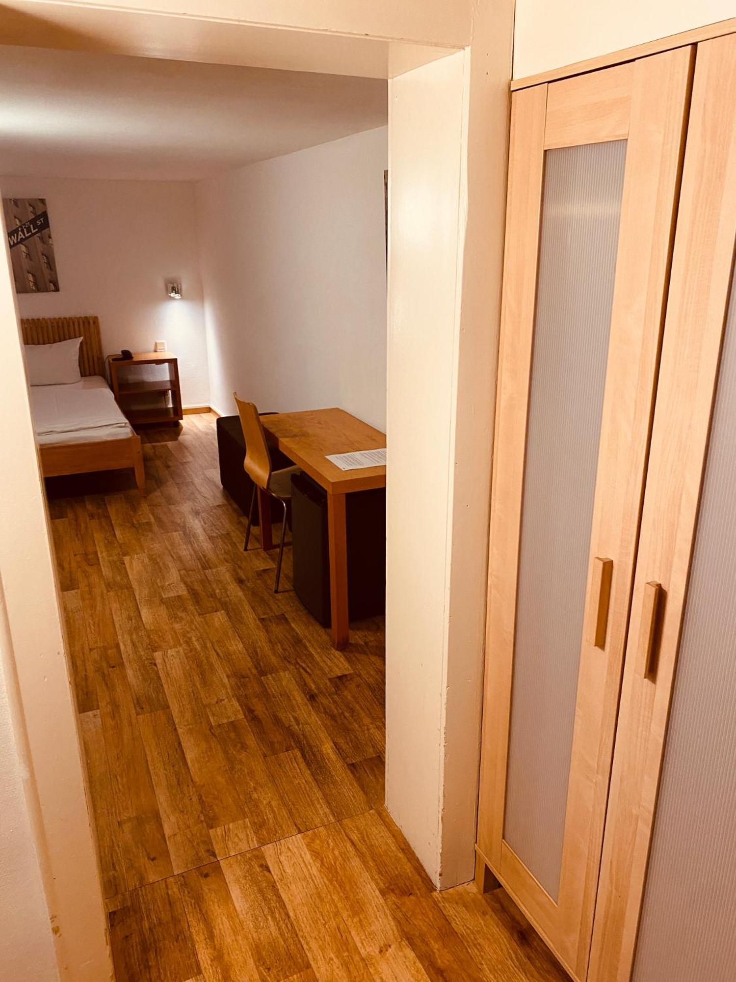 Stay Inn Central Station Frankfurt am Main Szoba fotó